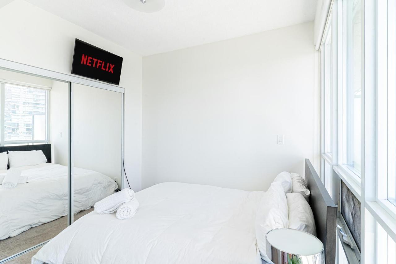 Beautiful Modern Toronto Luxurious Scotiabank Arena Aparthotel Buitenkant foto